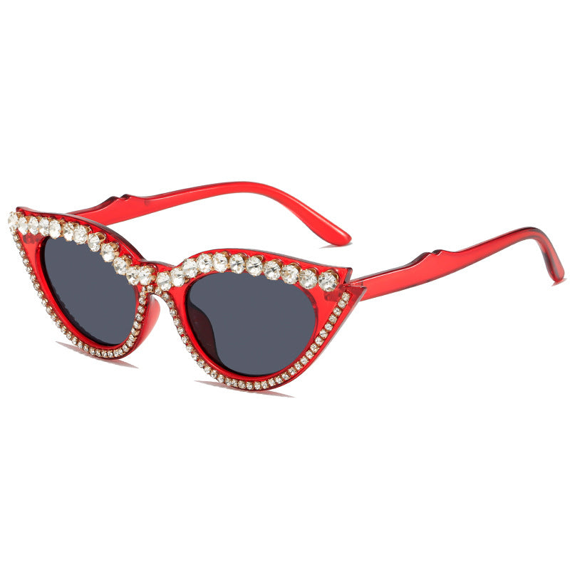Damen extravagante Cat-Eye Sonnenbrille mit glamourösen Kristallverzierungen Karnz