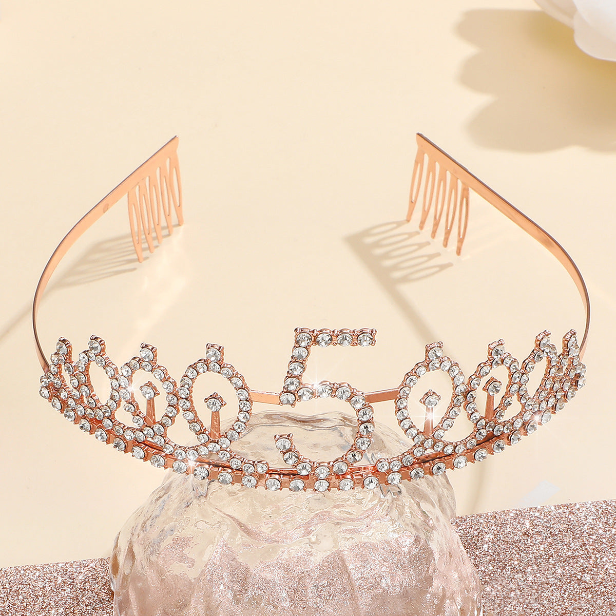 Damen Glitzernde Tiaras mit festlichem Geburtstagsbanner Karnz