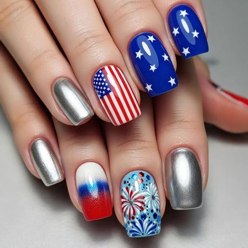 Kunstnagelset mit Patriotischen Motiven Karnz