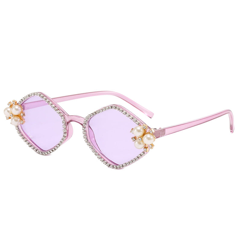 Damen extravagante Sonnenbrille mit glamourösen Perlendetails Karnz