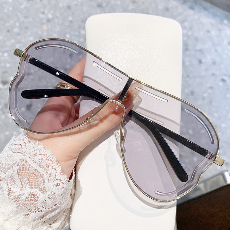 Damen Sonnenbrille im modernen Shield-Design Karnz