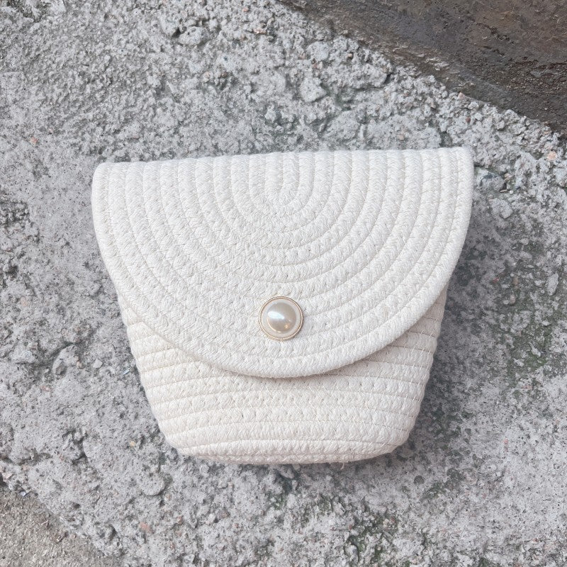 Damen Stilvolle Clutch aus geflochtenem Material Karnz