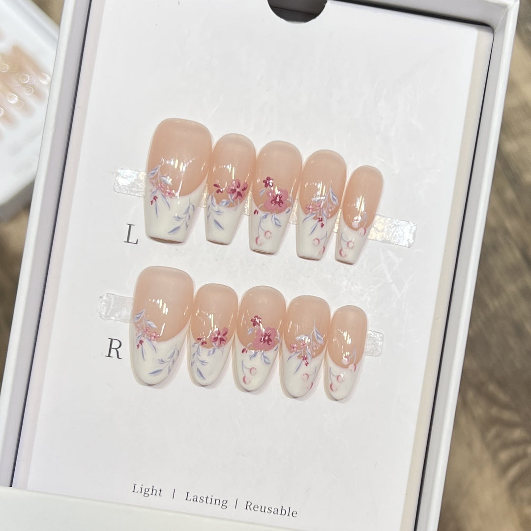 Floral Design Stiletto Press-On Nails Karnz