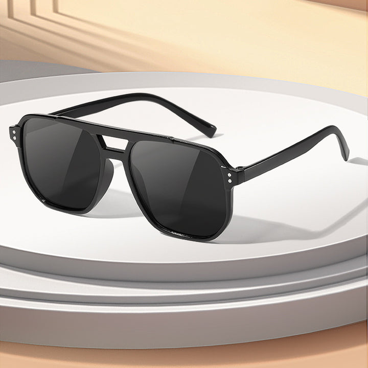 Stylische Breite-Rahmen-Sonnenbrille Karnz