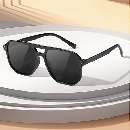 Stylische Breite-Rahmen-Sonnenbrille Karnz