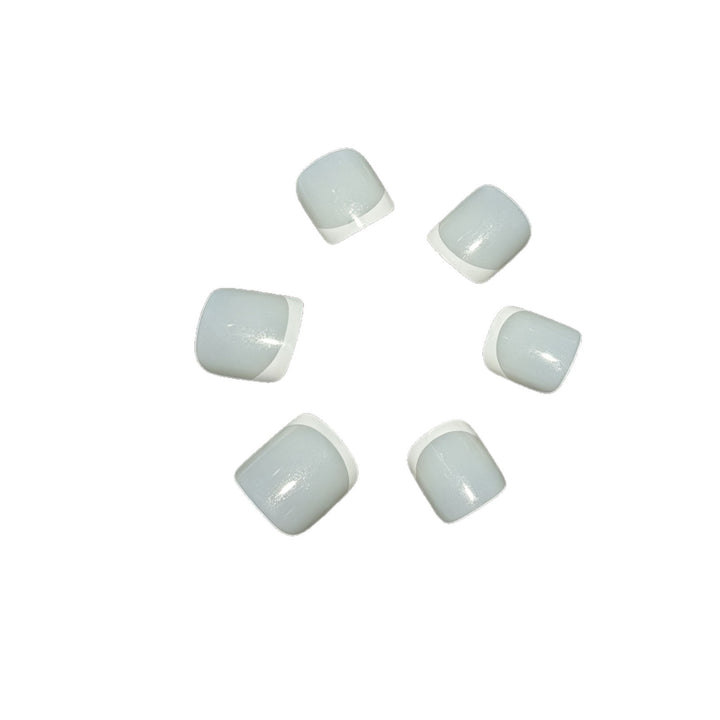 Stilvolle French Tip Drucknägel Karnz