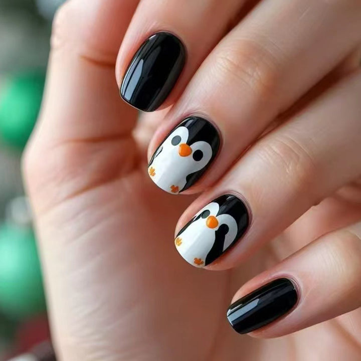 Kunstnägel Im Winterlichen Pinguin-Design Karnz