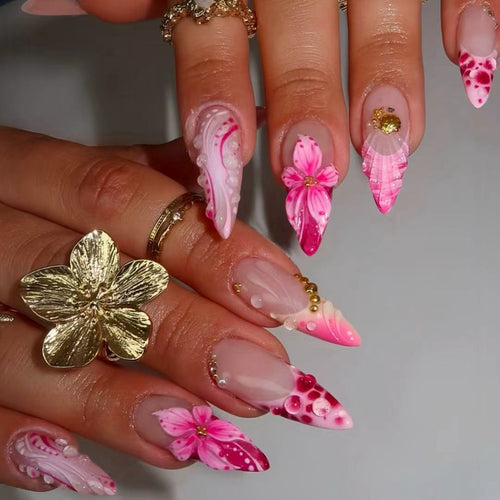 Elegante Blumen-Acryl-Nagelerweiterungen Karnz