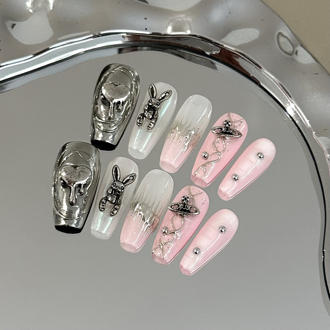 Dekorative Fantasy-Themen Press-On Nagelkunst