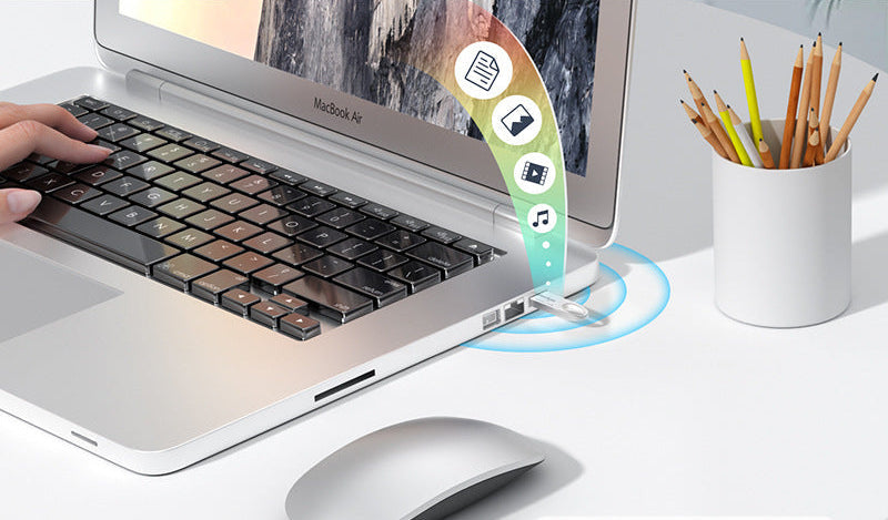 Ergonomischer USB-Stick Karnz