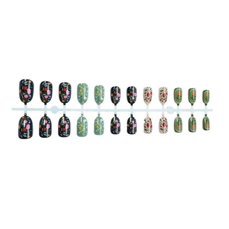 Blumendesign Press-On Nagelkunst-Set Karnz