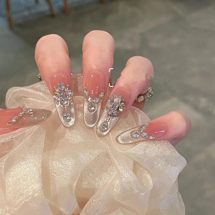Premium mit Strass veredelte Press-On Nägel Karnz