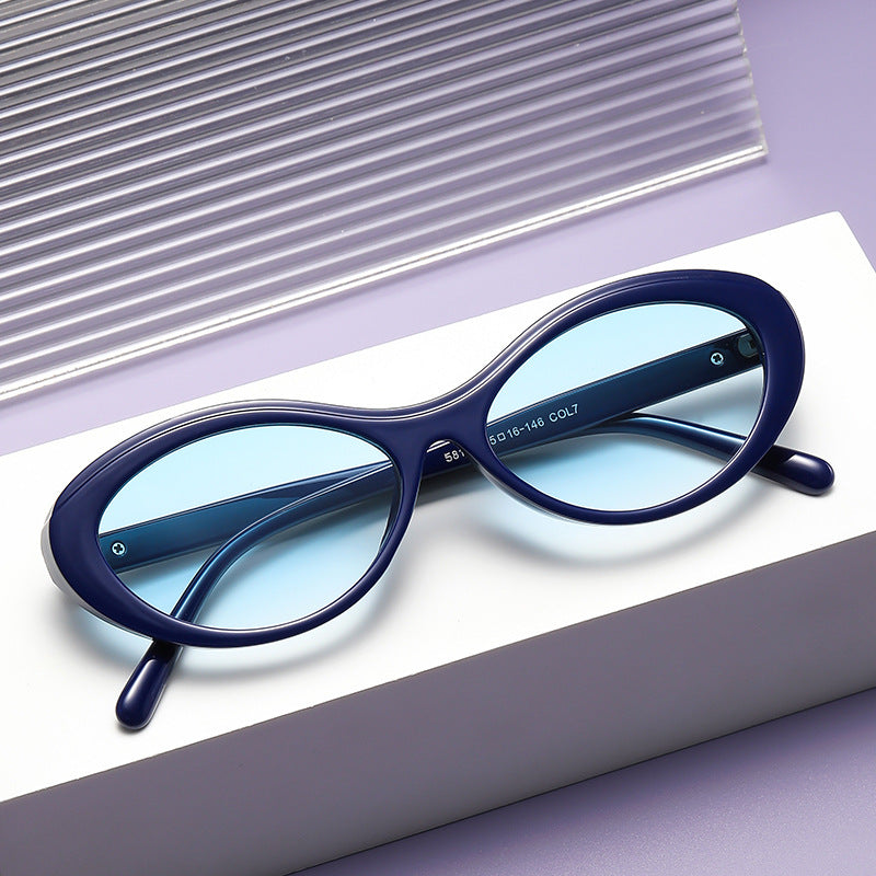 Damen stilvolle Sonnenbrille im ovalen Design Karnz