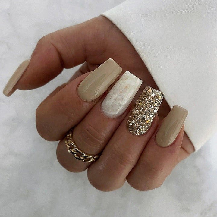 Glamouröse Nagelkunst Karnz