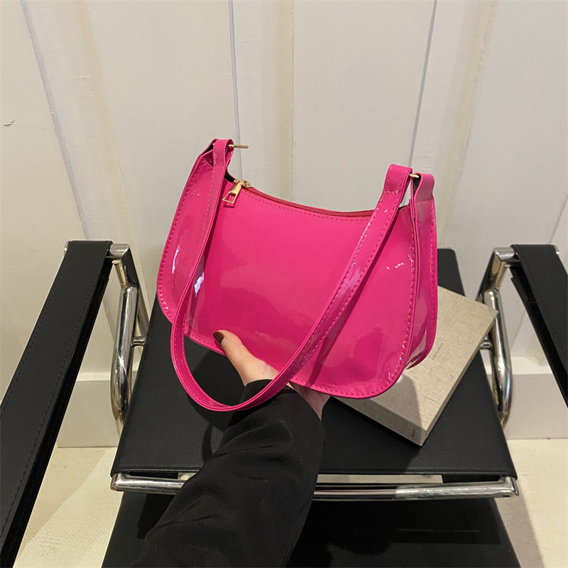 Chic Lackleder Schultertasche Karnz