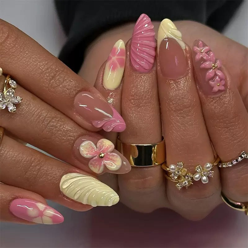 Dekoratives blumenmotiv Druck-On-Nagelset