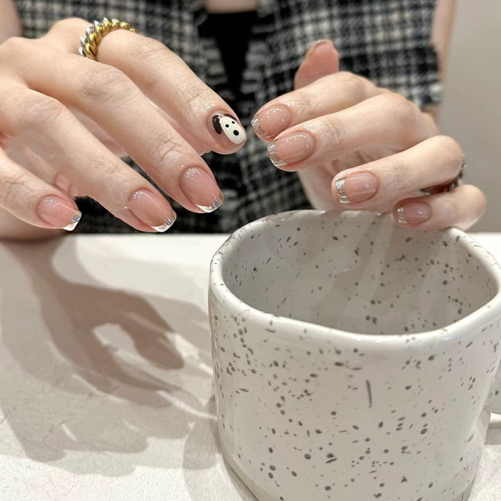 Kreative Nagelkunst Karnz
