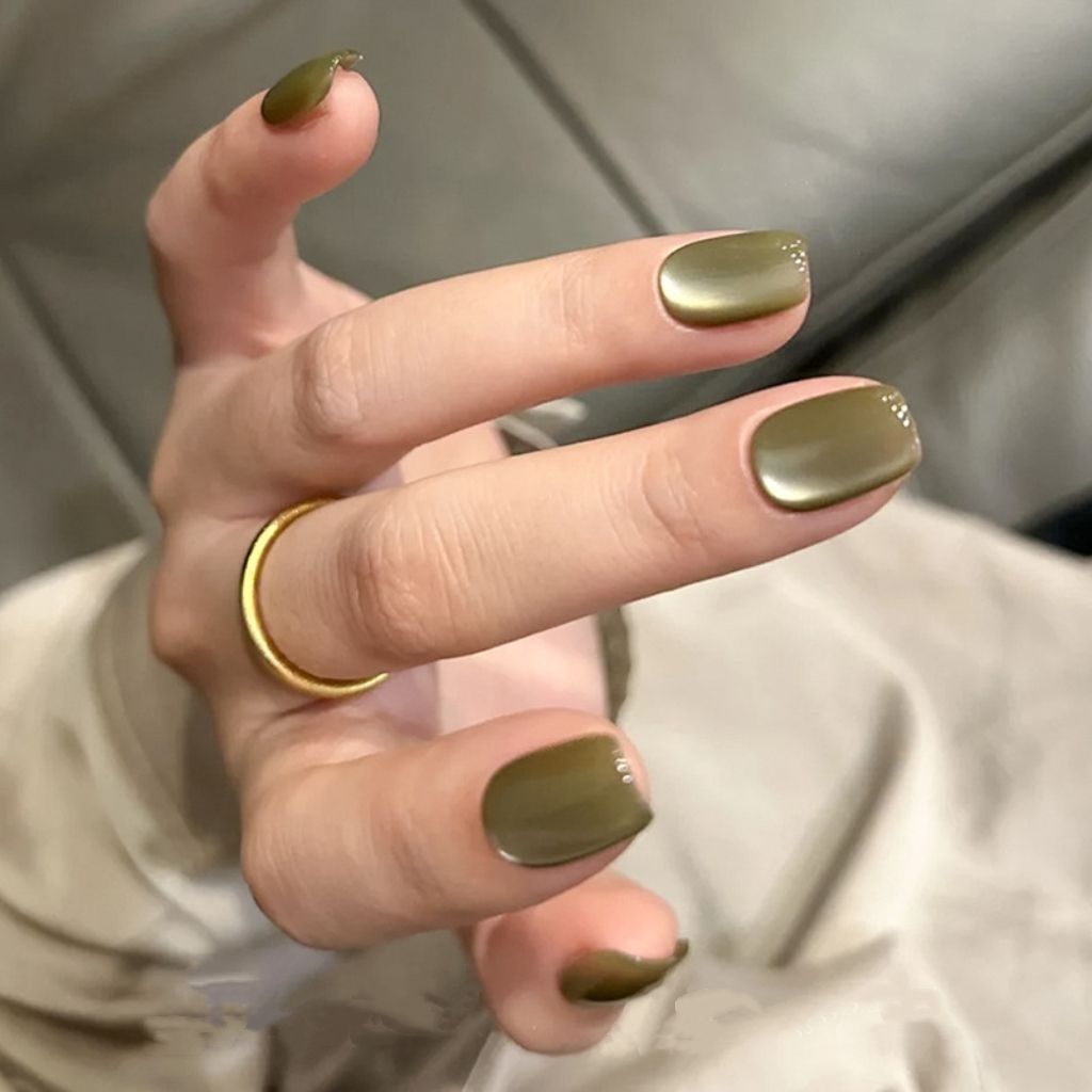 Kunstnägel Im Modernen, Eleganten Design Karnz