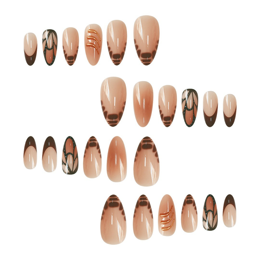 Stylische Press-On Nagelkunst Verlängerungen Karnz
