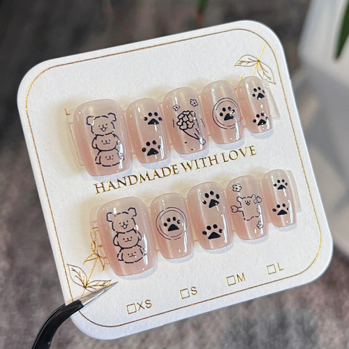 Künstliche Nagelkunst mit verspielten Tiermotiven Karnz