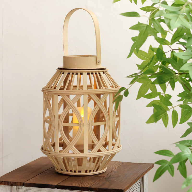Dekorative Rattanhängelampe Karnz