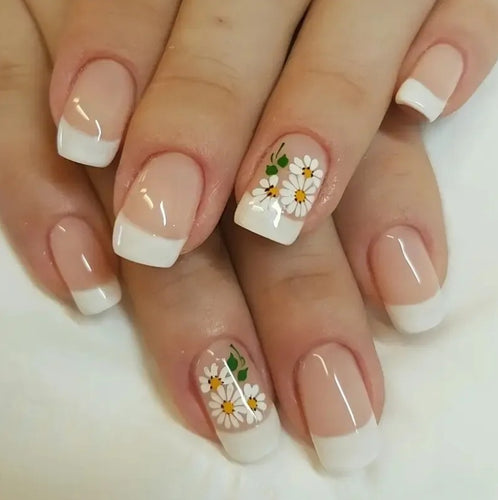 Floral French Tip Nagelkunst Verbesserungen Karnz