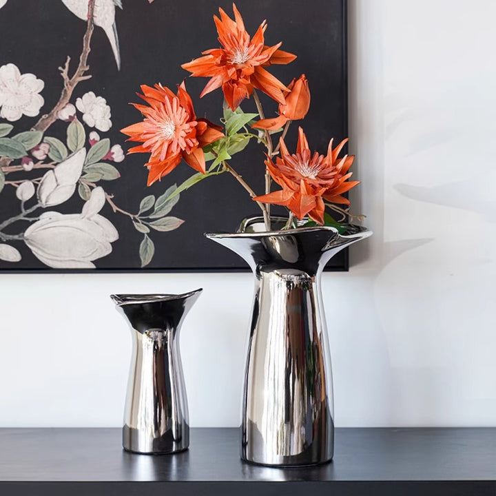 Elegante und moderne Keramikvase Karnz
