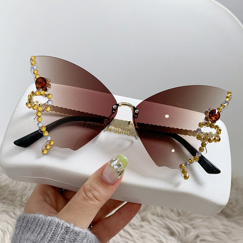 Damen extravagant designte Sonnenbrille Karnz