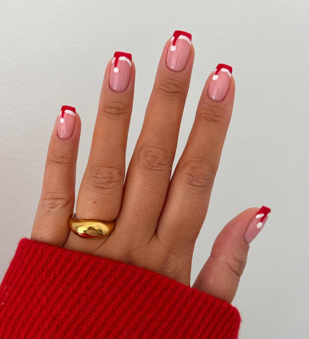 Künstlerische winterliche Nail Art Karnz