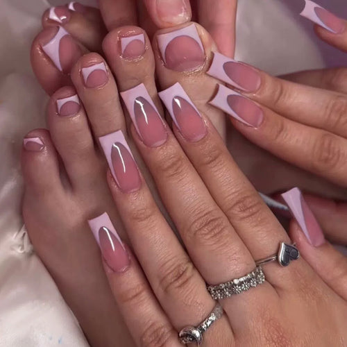 Stylische Press-On Nagelspitzen mit modernem Design Karnz
