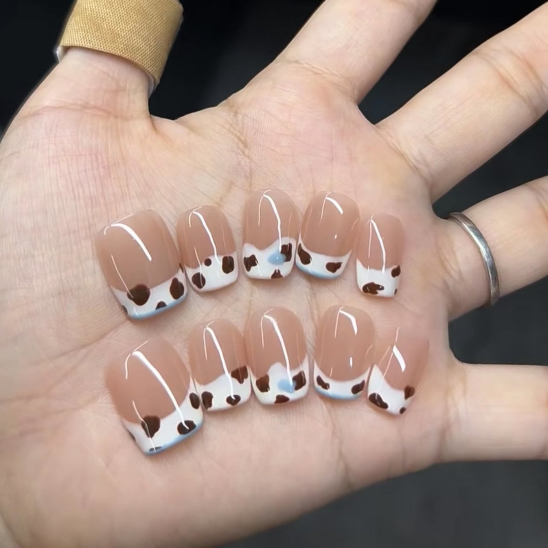 Kunstnägel mit Tierischem Design Karnz