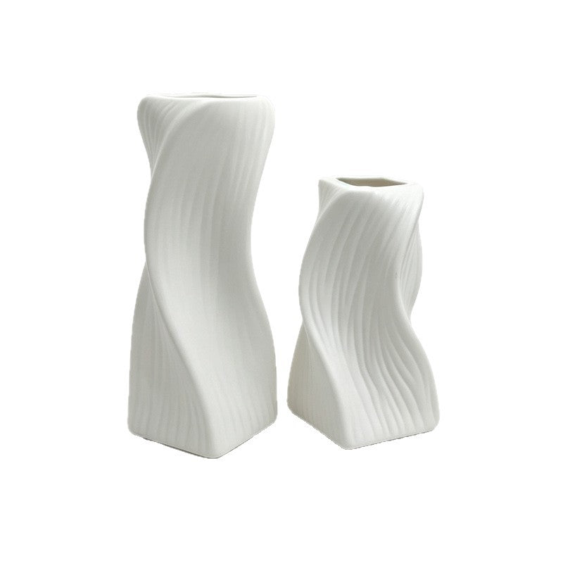 Moderne Skulpturale Dekorative Vase Karnz