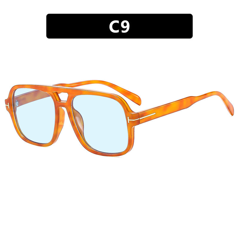 Damen quadratische Designerbrille mit filigranem Rahmen und modernem Kunststoffmaterial Karnz