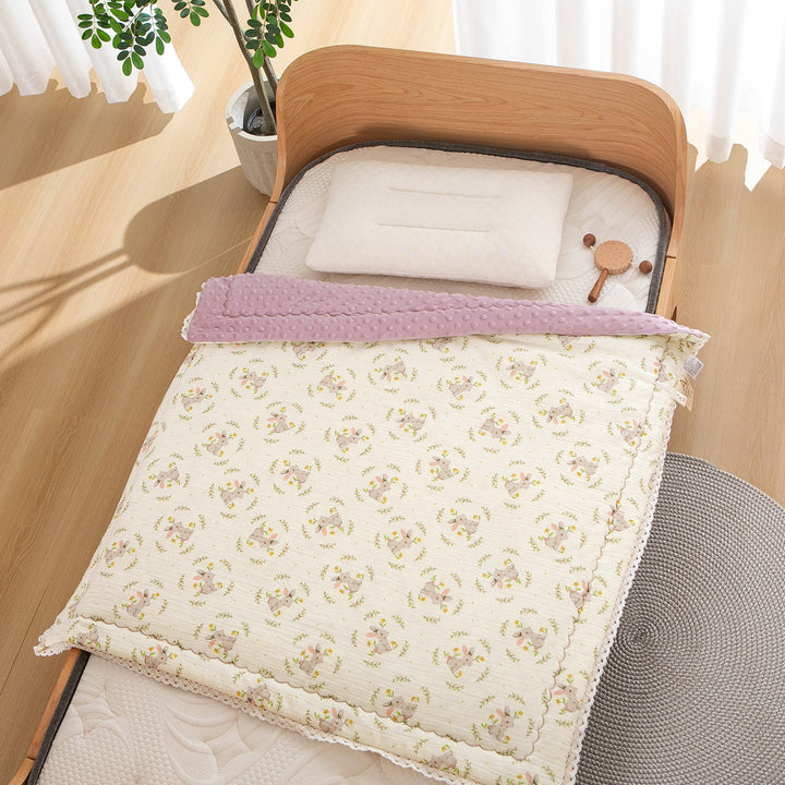 Damen Tagesdecke mit hochwertigem floralem Design Karnz