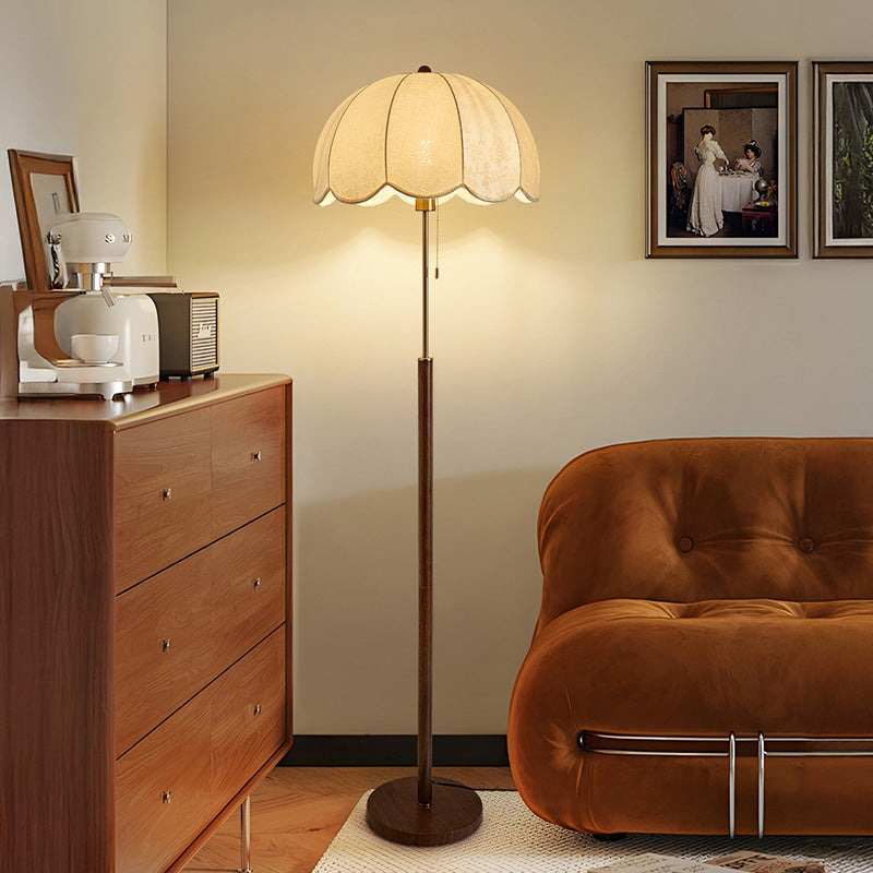 Vintage-inspirierte Stehlampe