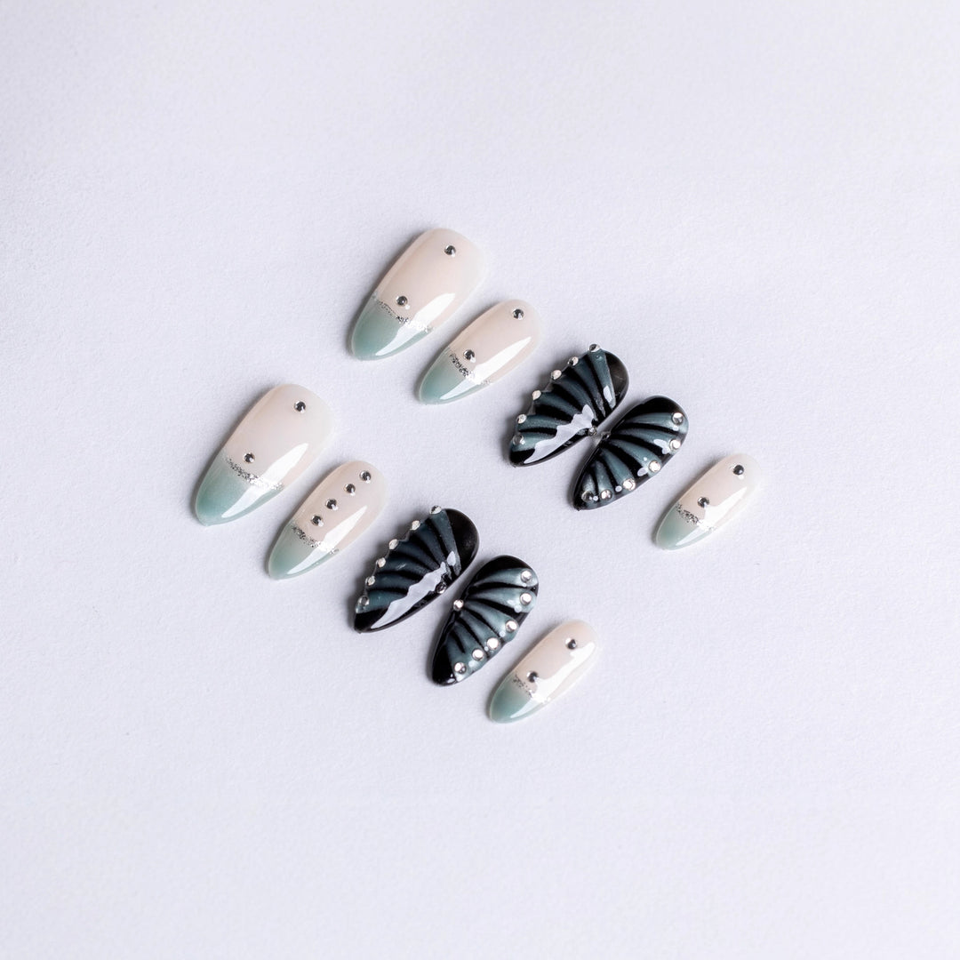 Stylisches Press-On-Nagelset mit einzigartigen Texturen