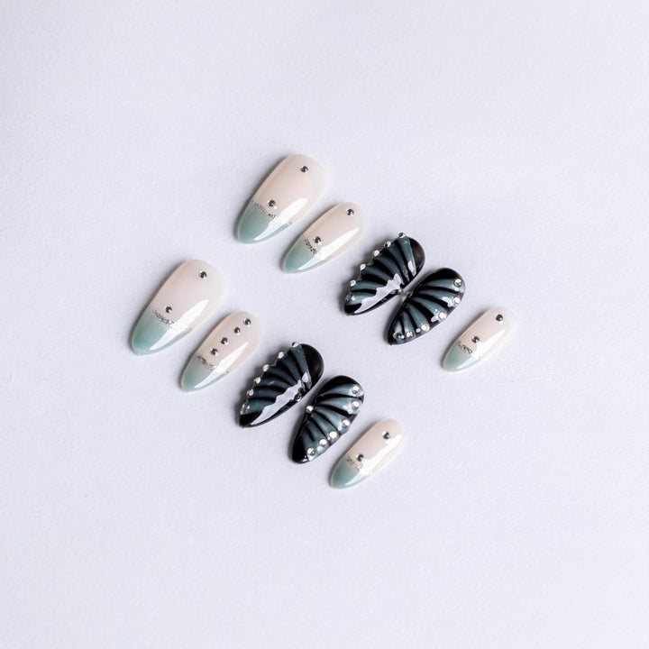 Stylisches Press-On-Nagelset mit einzigartigen Texturen