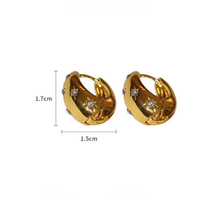Modische Ohrringe mit Floralem Design Karnz