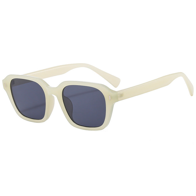 Damen Quadratische Sonnenbrille mit stylischem Transparentrahmen und UV-Schutz Karnz