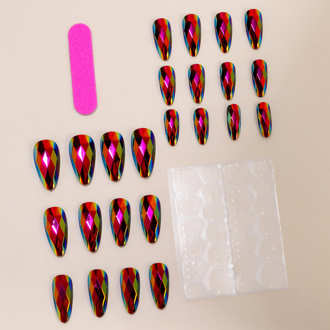 Stiletto-Nagelkunstverlängerungen mit geometrischem Prismadesign Karnz