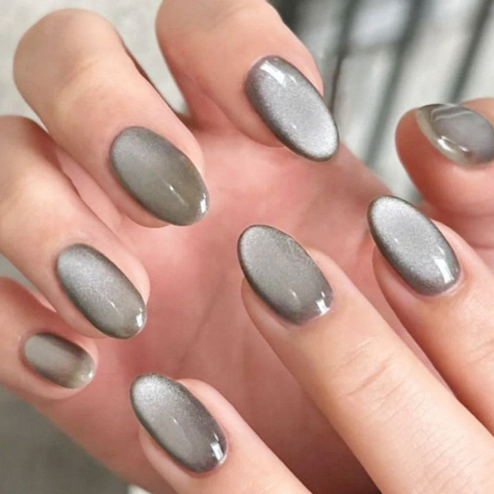 Glänzende Finish Press-On Nail Set Karnz