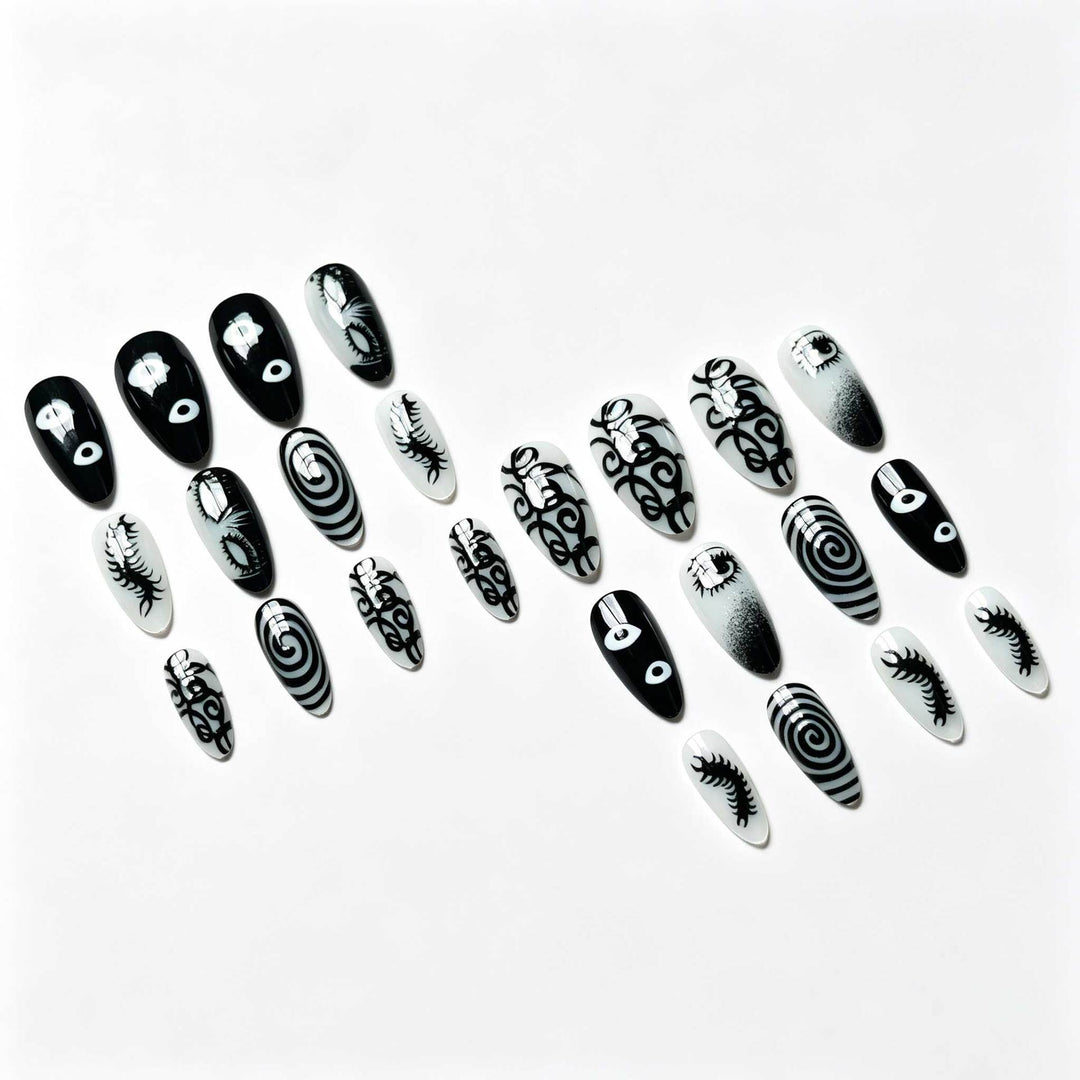 Künstlerisches von Halloween inspiriertes Nageldesign-Set