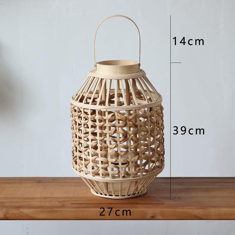 Handgefertigte Rattan-Laterne Karnz
