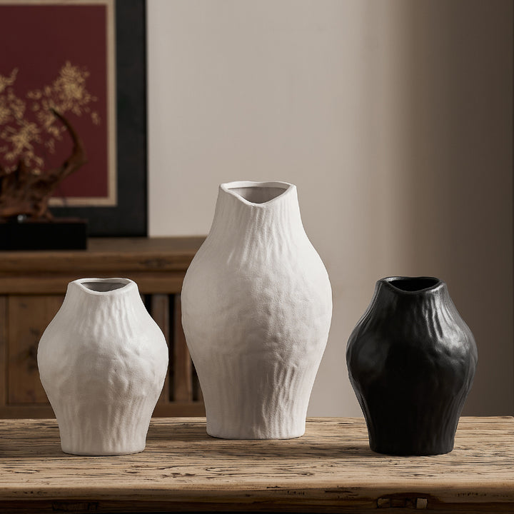 Elegante und moderne Keramikvase Karnz