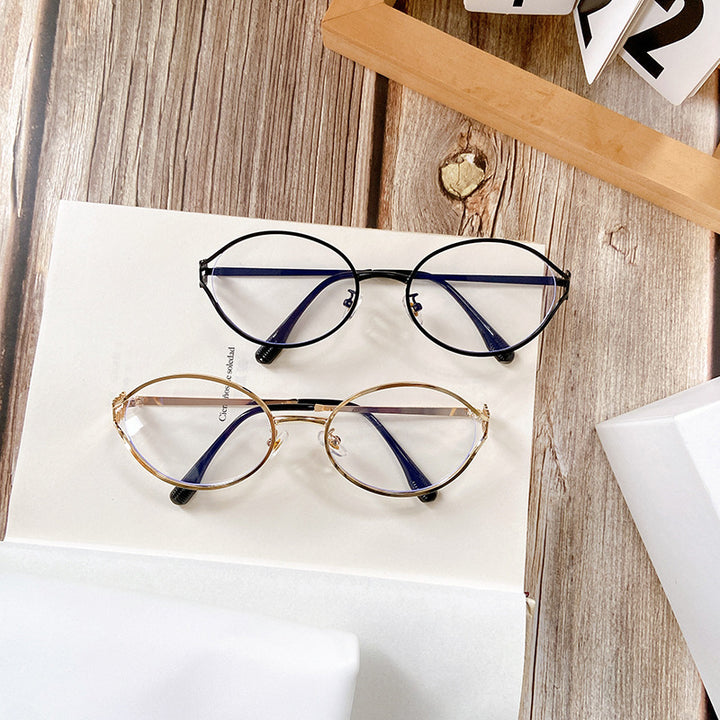 Runde Sonnenbrille mit Goldenen Akzenten Karnz