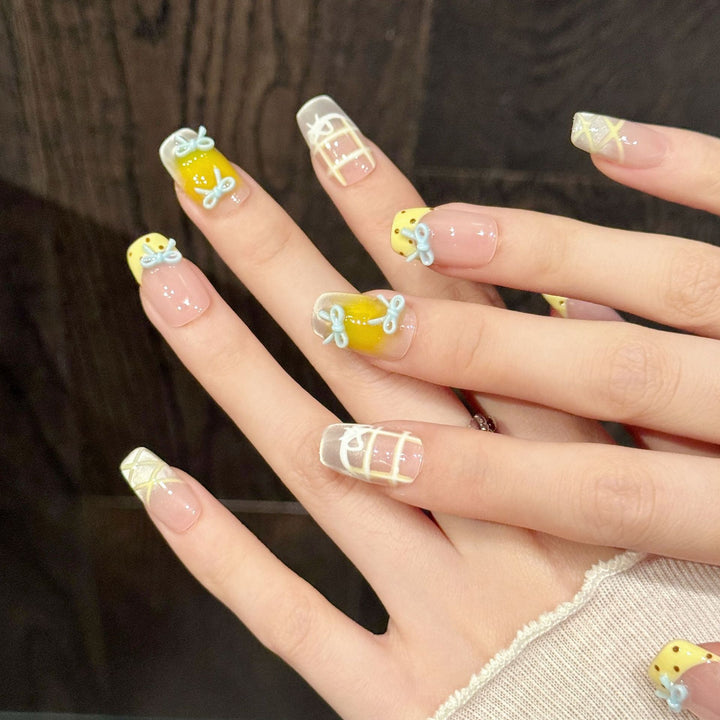 Thematische dekorative Press-On-Nagelkunst-Set