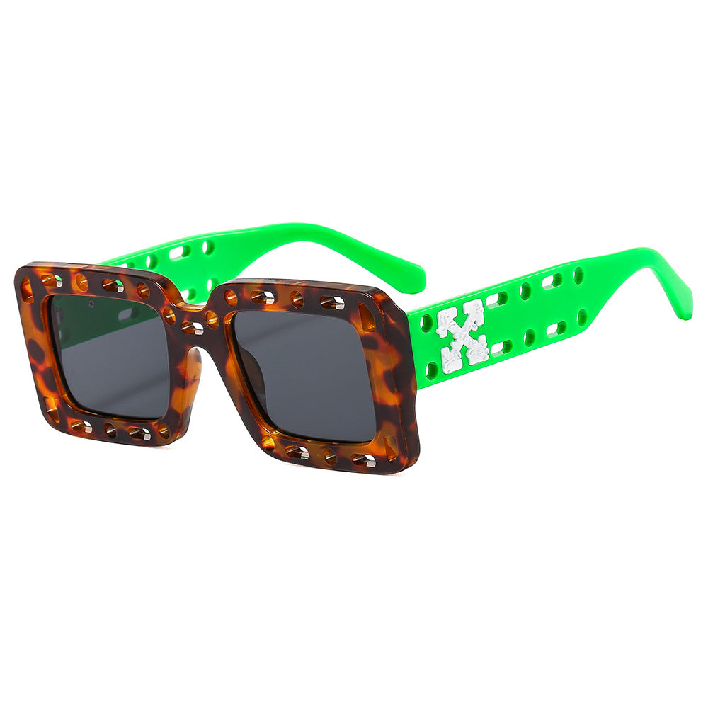 Damen Modische Sonnenbrille mit einzigartigem Design Karnz