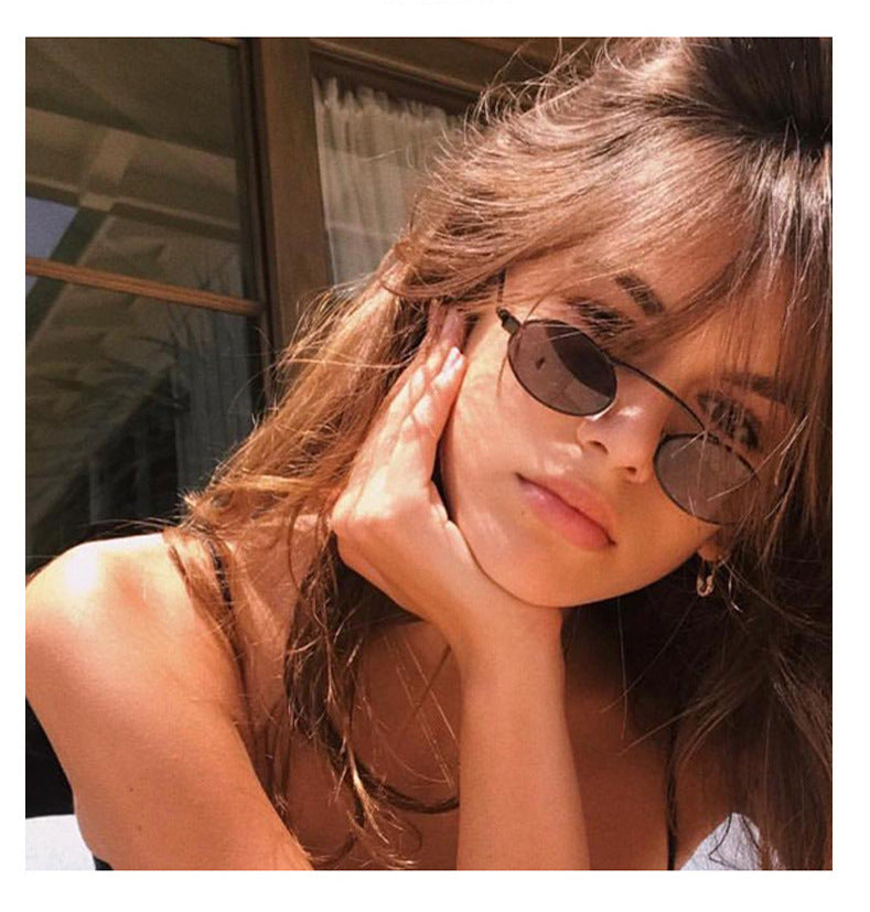 Damen modische Sonnenbrille mit einzigartigem kreisförmigen Rahmen und charaktervollen Gläsern Karnz