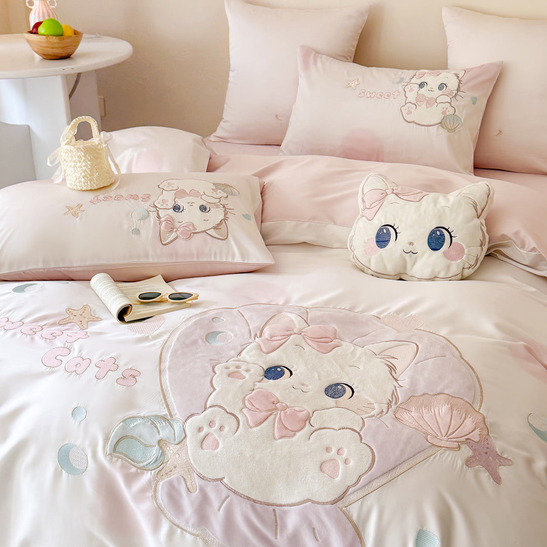 Mädchen-Bettwäschegarnitur im Kawaii‑Look mit Samt‑Applikation und bestickten Katzenmotiven