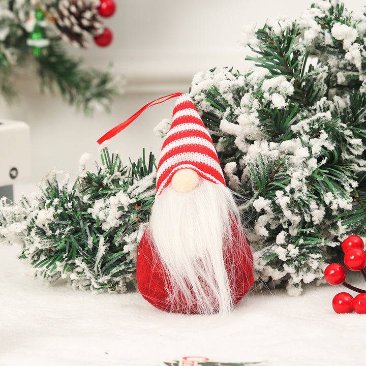 Niedliche Weihnachtsbaumdekoration im Gnom-Design Karnz
